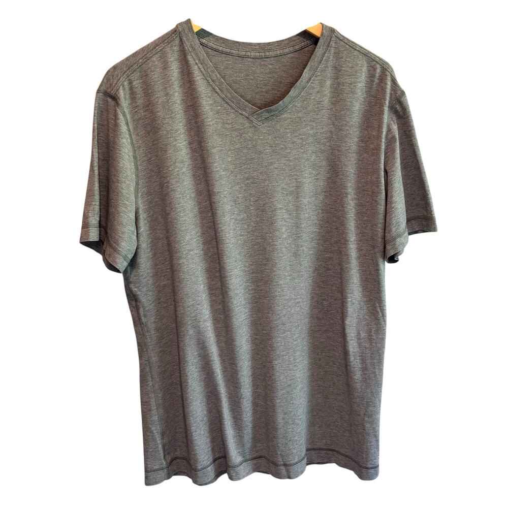 Lululemon Gray Short Sleeve Basic V T-Shirt - size Large